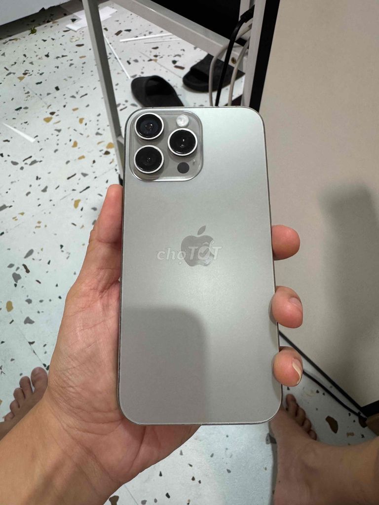 Apple iPhone 16 Pro Max 256GB Bạc 97%. Mua bán Điện thoại tại Thành phố Vũng Tàu Bà Rịa - Vũng Tàu được đăng bởi CR7 hình 1