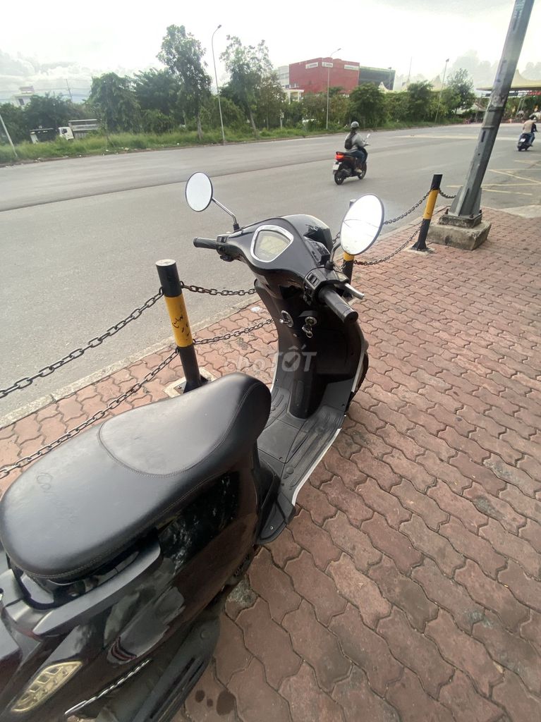 Xe 50cc + Canely + giống Vespa + Màu Đen + 2022. Mua bán Xe máy tại Huyện Nhà Bè Tp Hồ Chí Minh được đăng bởi Trần Ngọc Kim Sa hình 3