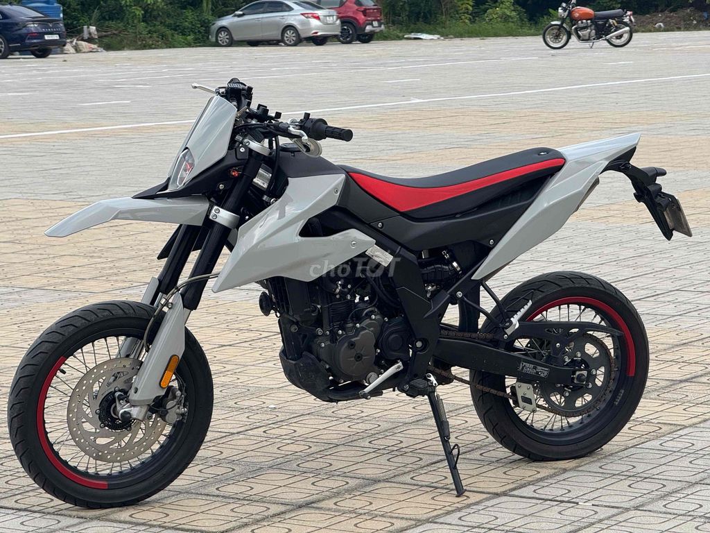 Aprilia SX125 lướt tại Hà Nội. Mua bán Xe máy tại Quận Long Biên Hà Nội được đăng bởi Ngọc Anh hình 2