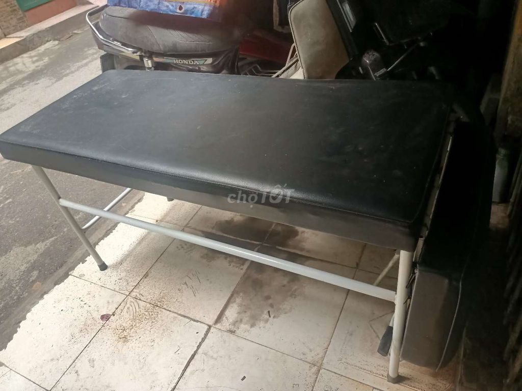 Bàn massage chân tĩnh điện Đen đã sử dụng. Mua bán Đồ chuyên dụng, Giống nuôi trồng tại Quận Đống Đa Hà Nội được đăng bởi ANH DŨNG hình 1