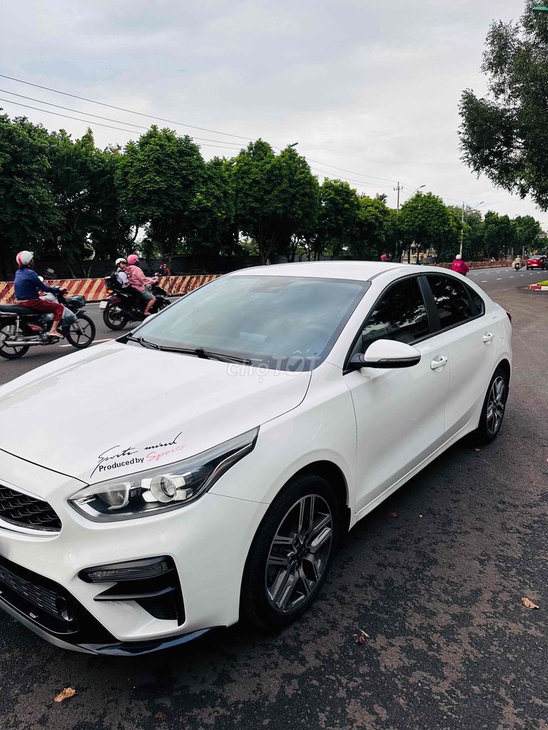 Kia Cerato 2019 1.6 AT Deluxe - 68000 km