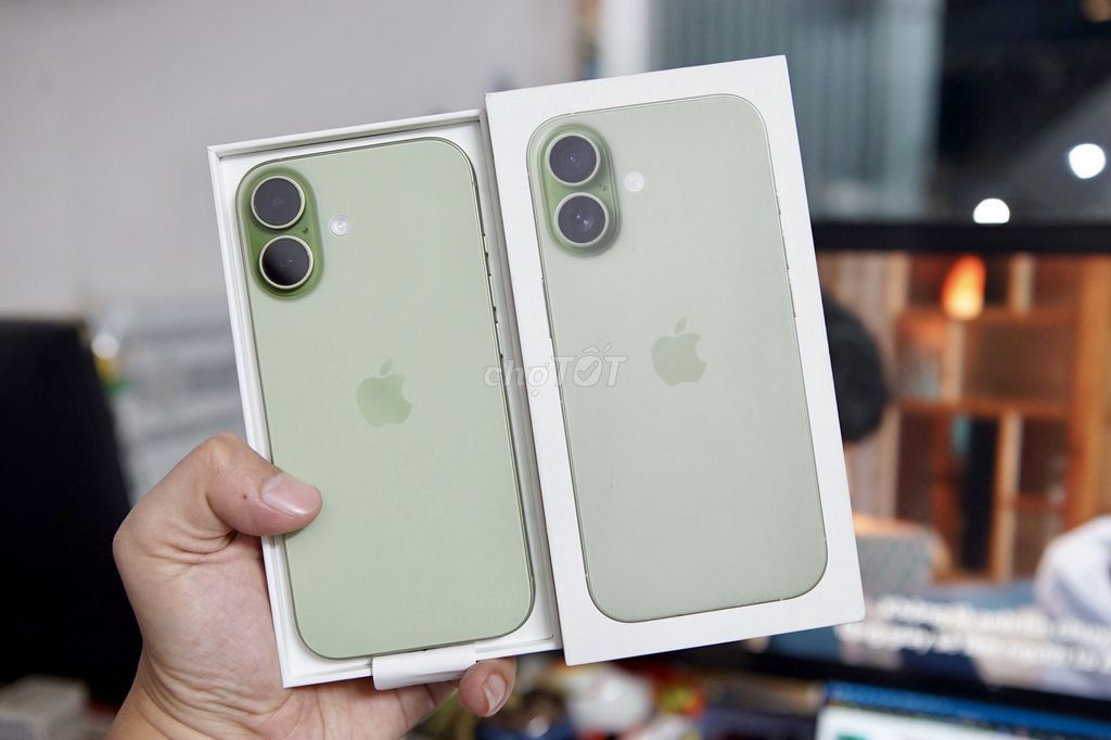 iPhone 17 256GB xanh sage - VN 2 sim 5G Bh 03/27. Mua bán Điện thoại tại Quận 5 Tp Hồ Chí Minh được đăng bởi Lê Trọng Tấn hình 1