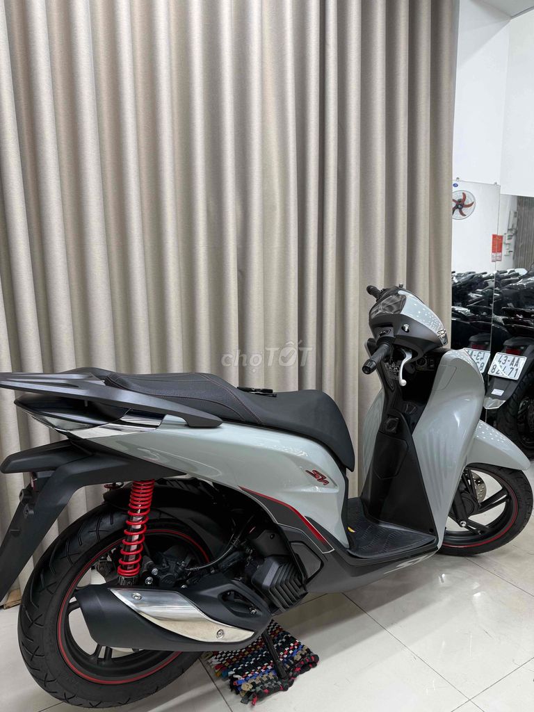 SH 125abs siêu lướt mới chạy 1 ngàn km. Mua bán Xe máy tại Quận Thanh Khê Đà Nẵng được đăng bởi THẾ MẪN CHUYÊN XE LƯỚT CÓ BÁN TRẢ GÓP  hình 18