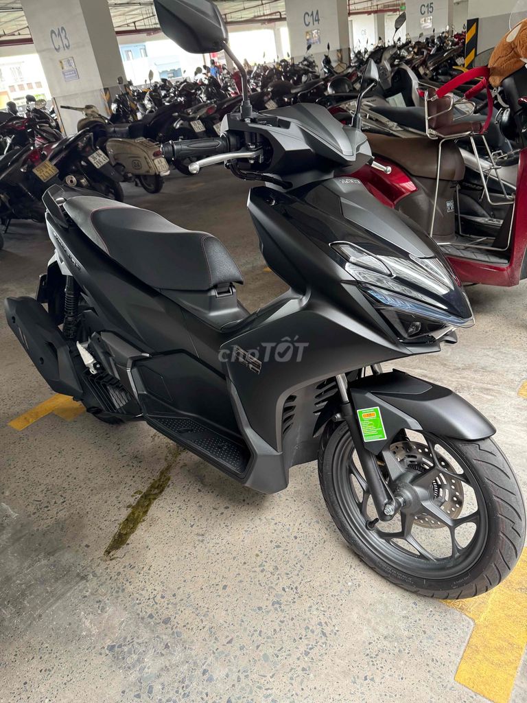 Air Blade 160 ABS, 08/2026, матовый черный, номера Хошимина, от собственника