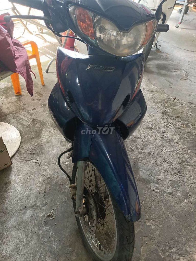 Honda Future 2002 màu Xanh. Mua bán Xe máy tại Huyện Bình Chánh Tp Hồ Chí Minh được đăng bởi Đinh Xuân Hiền hình 1