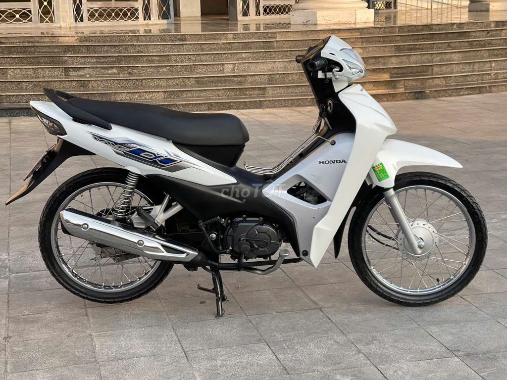 Honda Wave Alpha 110cc 2023, отличное состояние, родной мотор, номера Ханоя