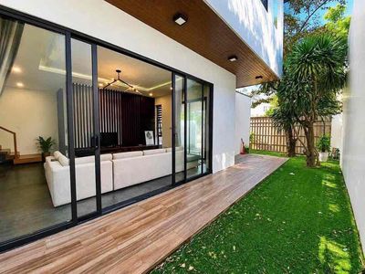 Аренда · 5 комн. · 250 м² · Quận Ngũ Hành Sơn, ул. Đường Bùi Tá Hán