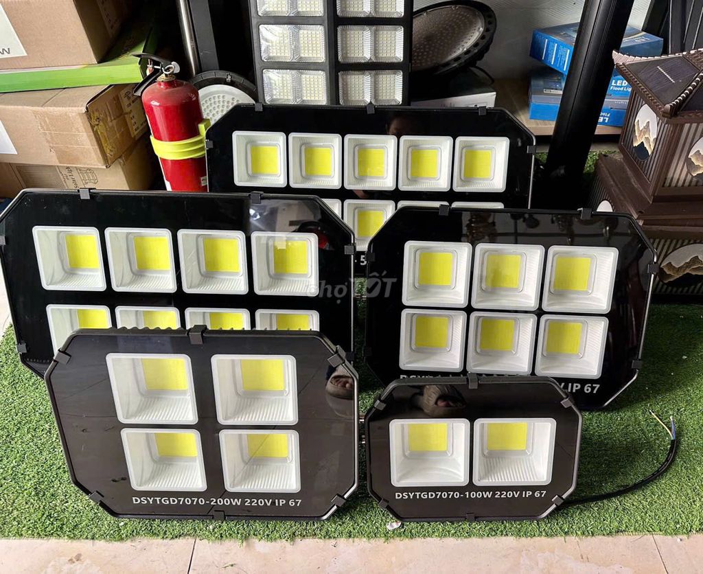 Đèn pha COB DSYTGD 7070 đủ công suất bảo hành 2N. Mua bán Đèn tại Thành phố Thủ Đức Tp Hồ Chí Minh được đăng bởi CTY Đèn Led Tuấn Phát hình 1