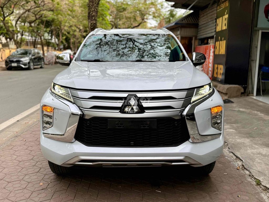 Mitsubishi Pajero Sport 2021 2 cầu trắng đkyT5/22