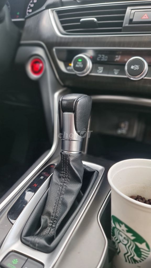 Honda Accord 2022 1.5 Turbo - 31000 km. Mua bán Ô tô tại Quận Cầu Giấy Hà Nội được đăng bởi ĐẶNG QUANG HUY hình 12