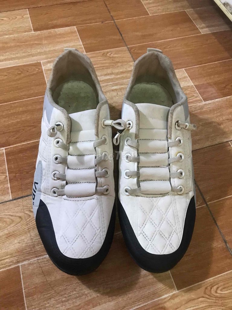 Giày thể thao Unisex size 41. Mua bán Giày dép tại Huyện Tân Phước Tiền Giang được đăng bởi Đồ Nhà Không Dùng hình 1