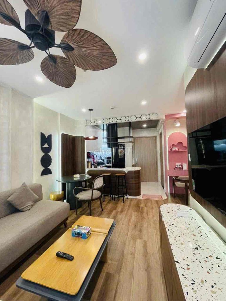 Хозяин уезжает в Корею, продам 52м2 в Beverly Solari Vinhomes Grand Park, есть дог.