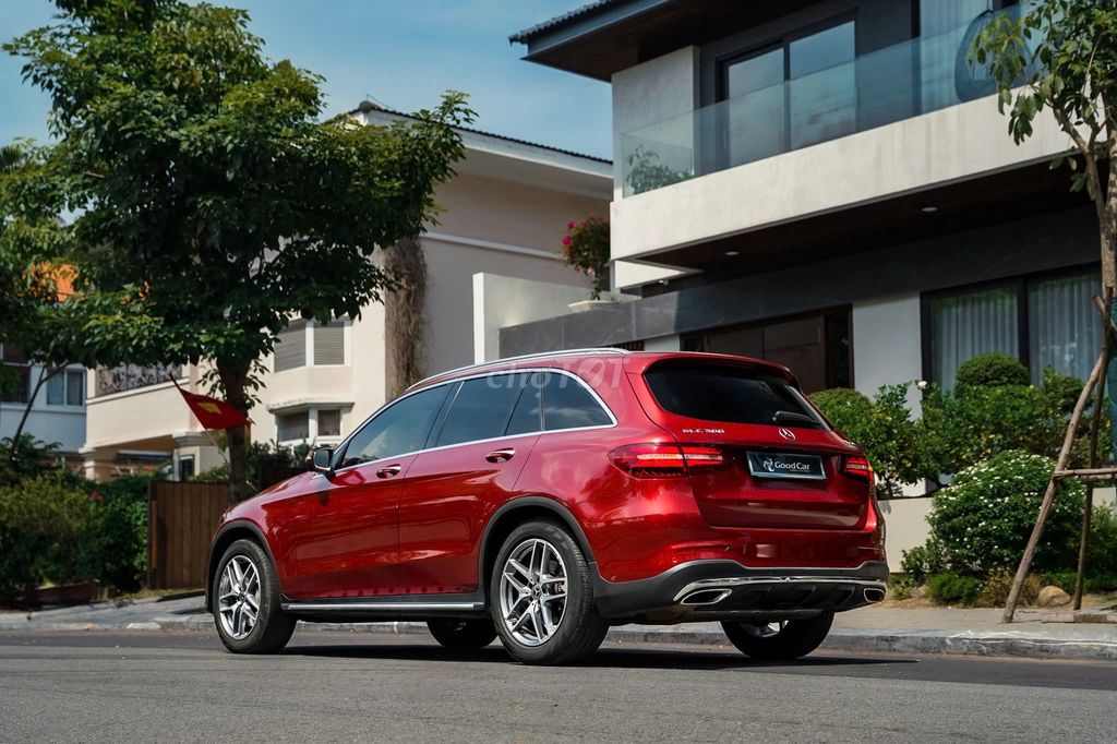 Mercedes GLC300 4Matic 2019, Bank 90%. Mua bán Ô tô tại Quận 7 Tp Hồ Chí Minh được đăng bởi Hoàn Lee Xe Lướt hình 8