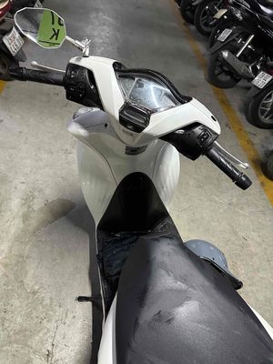 SH 160 cbs 2024 siêu lướt - xe chính chủ. Mua bán Xe máy tại Quận Hai Bà Trưng Hà Nội được đăng bởi Nguyễn Xuân Hùng