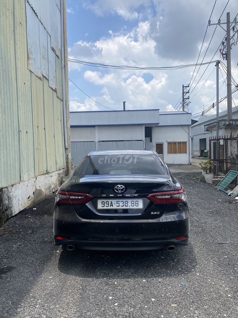 Toyota Camry 2.5Q cuối 2022 Đen 30.000 km. Mua bán Ô tô tại Quận 8 Tp Hồ Chí Minh được đăng bởi Tuan hình 2