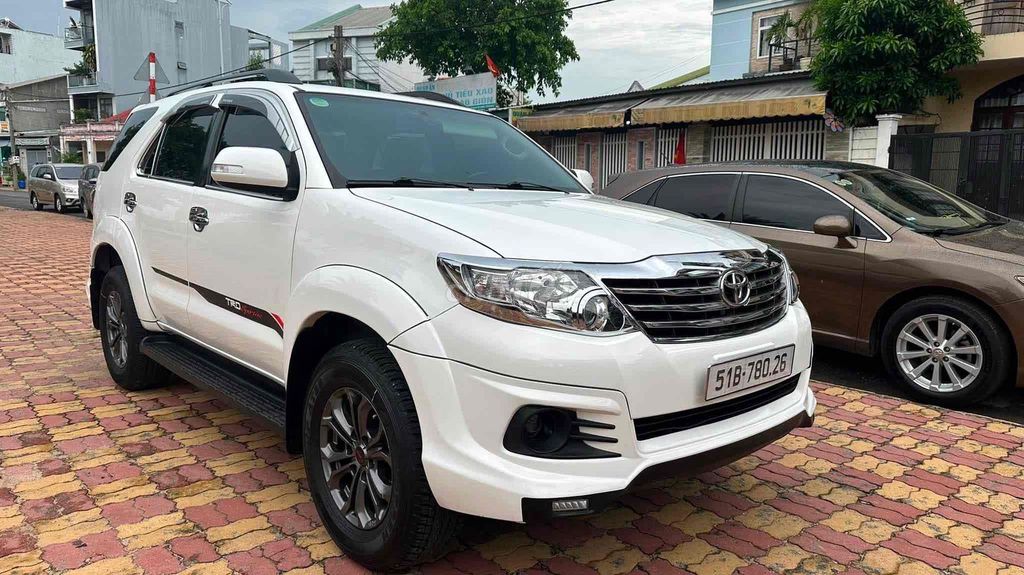 Toyota Fortuner 2016 photo 2