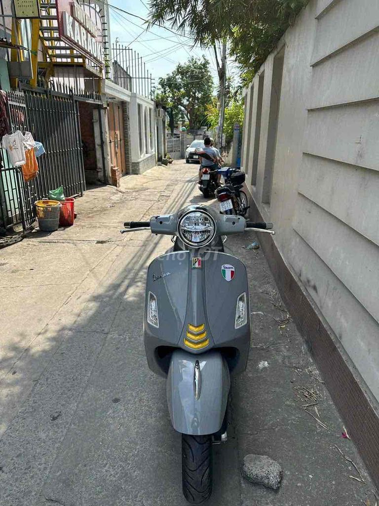 Vespa 300cc bản HPE cao cấp