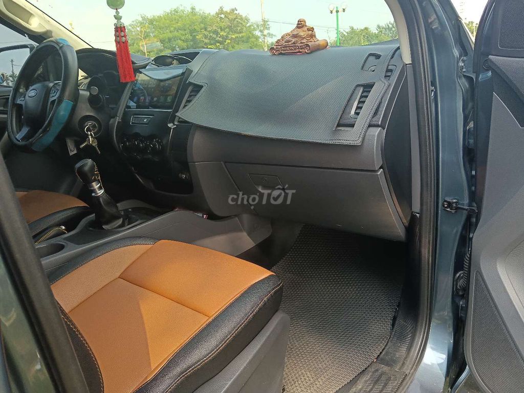 Ford Ranger XLS 2017 Số sàn 117.000km