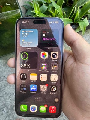 iPhone 16 Pro Max 256GB titan Xám