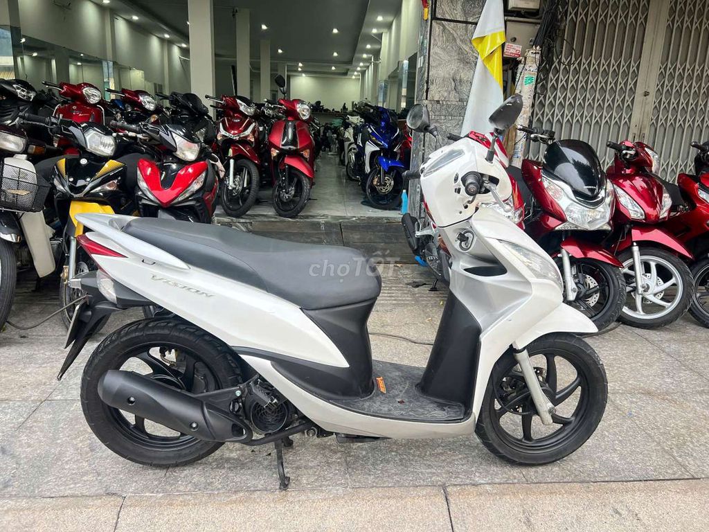 Honda vision 2013 mới 90% biển số thành phố. Mua bán Xe máy tại Quận Tân Phú Tp Hồ Chí Minh được đăng bởi Tuanduy hình 2