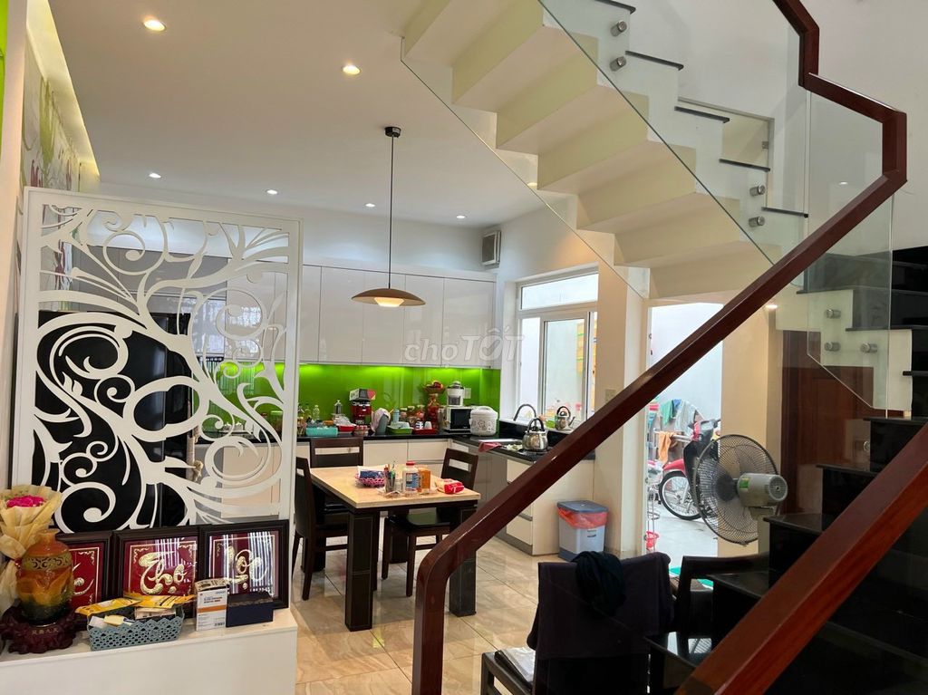 BÁN BIỆT THỰ 300m2 View Công Viên Bình Lợi Giá chỉ 29,9tỷ Thương Lượng