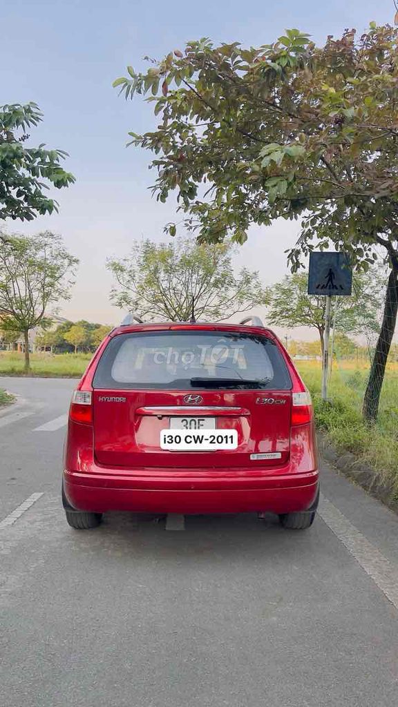 Hyundai i30 CW 2011 Đỏ. Mua bán Ô tô tại Huyện Sóc Sơn Hà Nội được đăng bởi Minh Khang hình 2