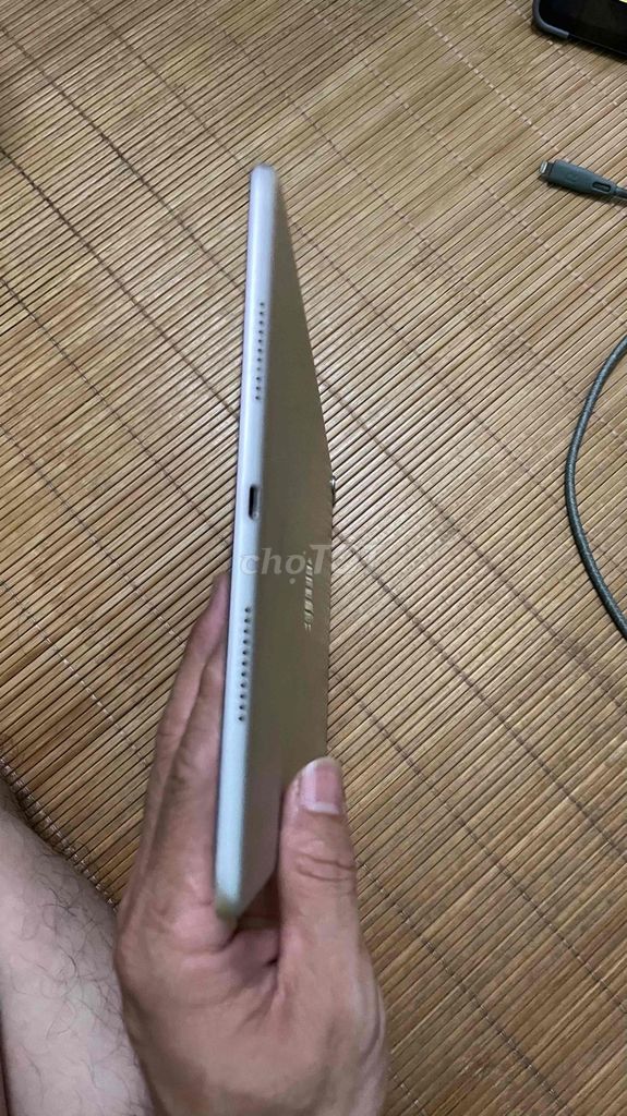 Apple iPad Pro 10.5 inch 64GB LTE cũ. Mua bán Máy tính bảng tại Thành phố Thái Bình Thái Bình được đăng bởi Xuan Bach hình 1
