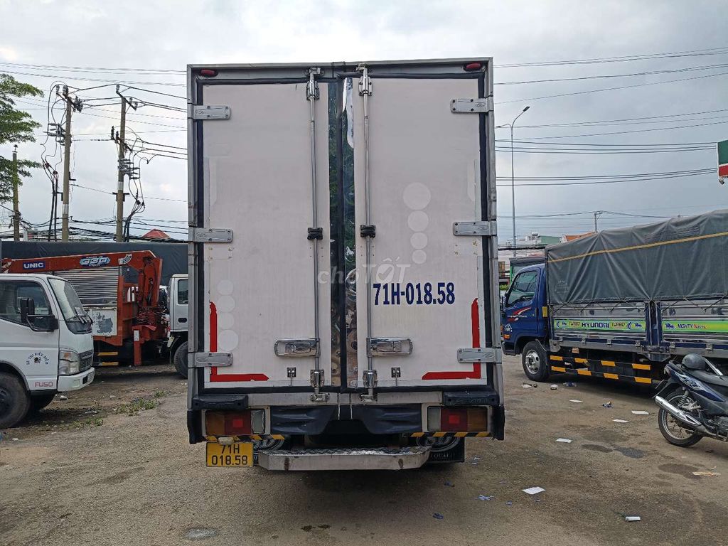 Hyundai 3t5 đông lạnh 2014, thùng 2 đáy cao 2,2m. Mua bán Xe tải, xe ben tại   được đăng bởi Lê văn Khoa  hình 5