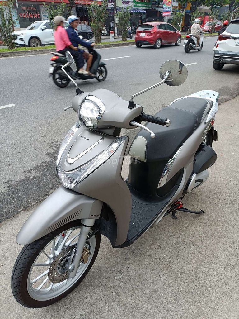Sh mode phanh abs chống trượt. Mua bán Xe máy tại Quận Liên Chiểu Đà Nẵng được đăng bởi long hình 3