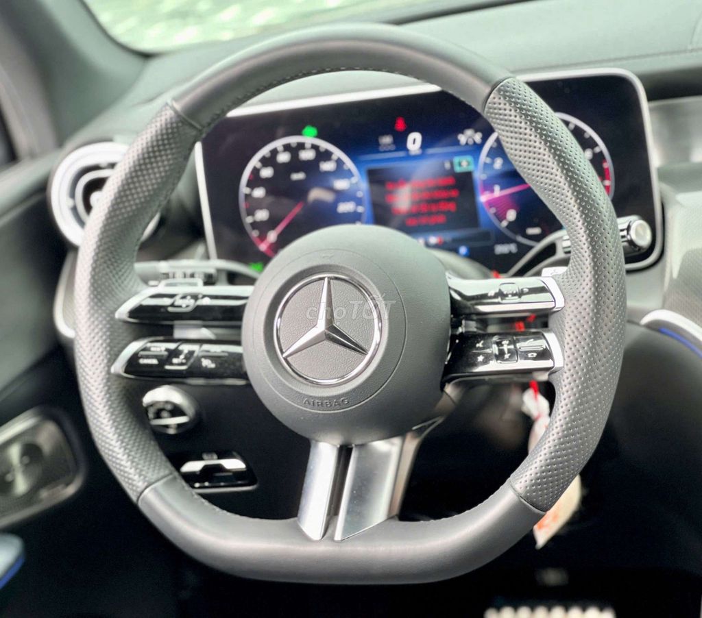 Mercedes glc 300 đời 2023. Mua bán Ô tô tại Thành phố Vũng Tàu Bà Rịa - Vũng Tàu được đăng bởi Quốc việt  hình 10