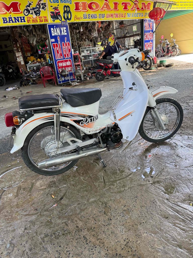 Honda Siêu cúp 50cc màu Trắng. Mua bán Xe máy tại Huyện Lai Vung Đồng Tháp được đăng bởi Hoài Tính hình 9