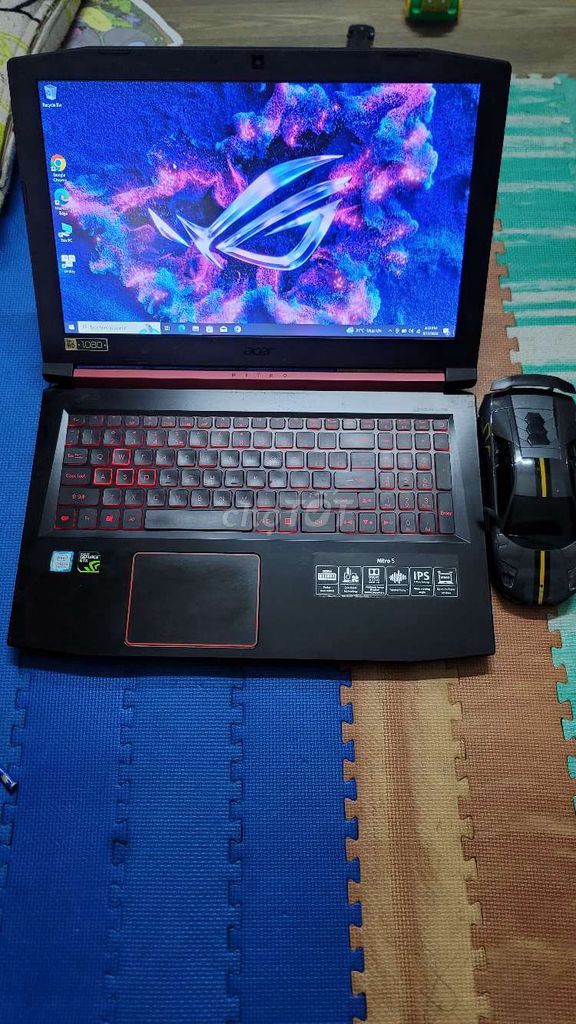 Gaming Acer Nitro 5, i5 7th HQ, 8Gb, 256, GTX 1050