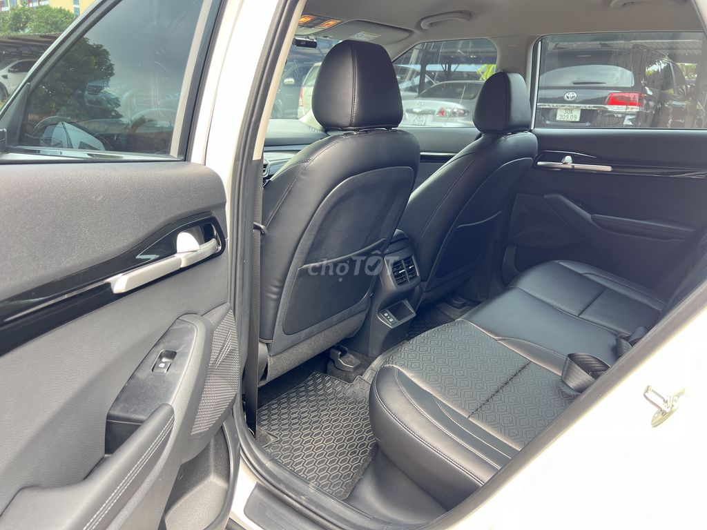 Kia Seltos 2025 Premium 1.5 AT- 2 nghìn km NHƯ MỚI. Mua bán Ô tô tại Quận Cầu Giấy Hà Nội được đăng bởi Xe Cũ Dương Đô hình 8