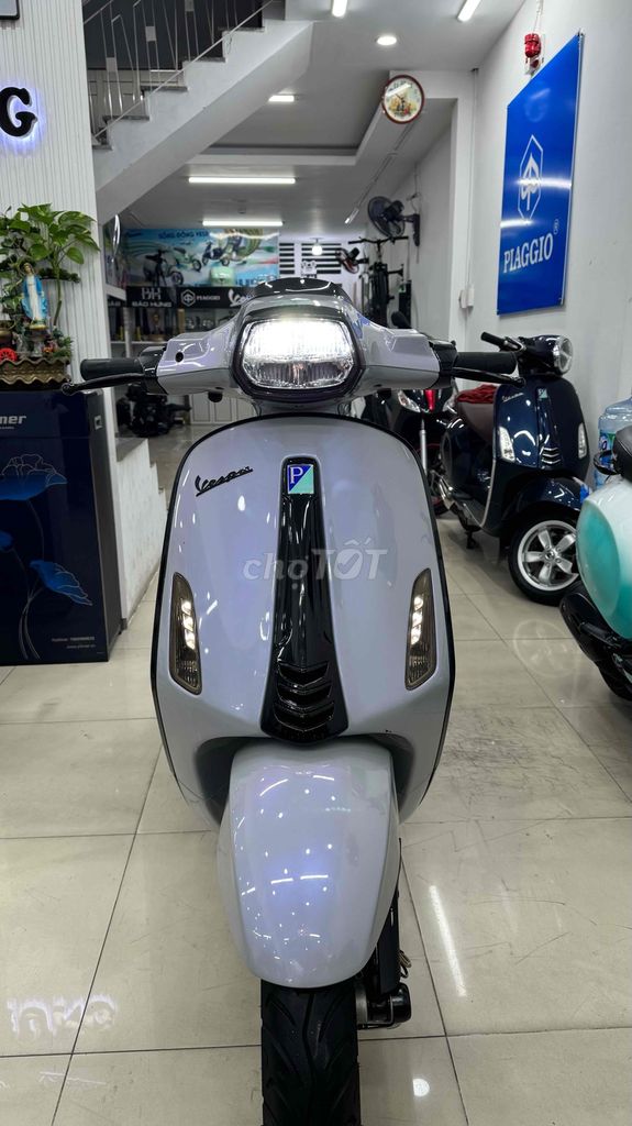 Vespa Sprint Xám si măng ánh tím Model 2019. Mua bán Xe máy tại Quận Phú Nhuận Tp Hồ Chí Minh được đăng bởi VESPA  PIAGGIO BẢO HƯNG Vespa cũ trả góp  hình 6
