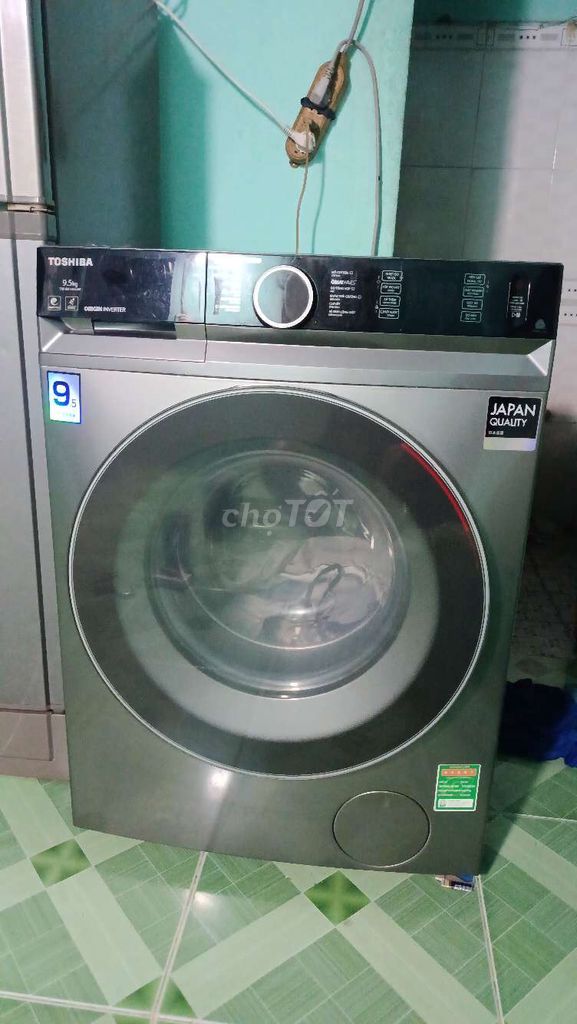 Máy giặt Toshiba 9.5kg lồng ngang Xám. Mua bán Máy giặt tại Thành phố Thuận An Bình Dương được đăng bởi Ngọc Nguyễn hình 1