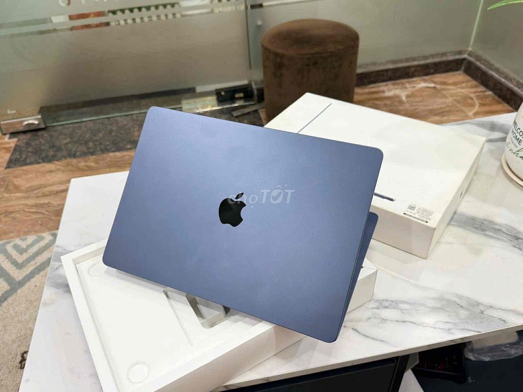 Apple MacBook Air M2 15 inch 8GB/256GB. Mua bán Laptop tại Quận Thanh Khê Đà Nẵng được đăng bởi Vinh Nguyen hình 1