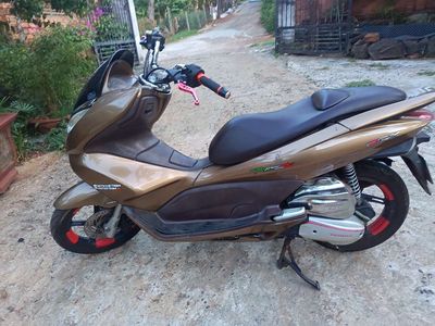 Honda PCX 125cc màu Nâu