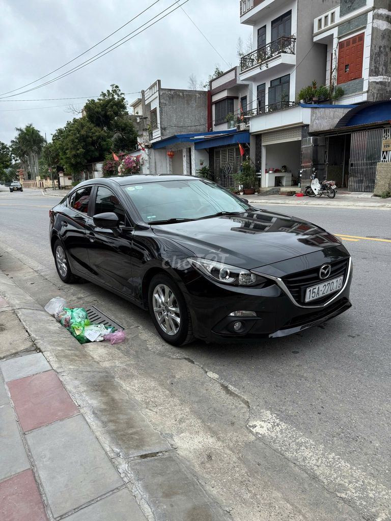 Mazda 3 1.5 AT 2016