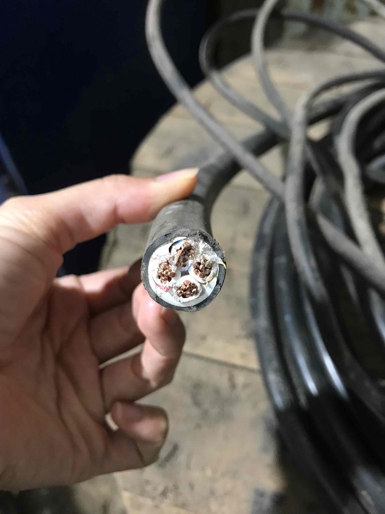 Dây cáp điện Cadivi 4x10, 3x2.5, 1x6mm, 2x0.75. Mua bán Đồ chuyên dụng, Giống nuôi trồng tại Thành phố Vũng Tàu Bà Rịa - Vũng Tàu được đăng bởi nguyễn tuấn anh hình 1