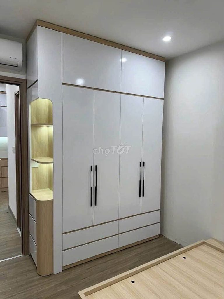 Продается 2-комнатная квартира Vinhomes Smart City площадью 55 м2, полностью меблированная, 4,2 миллиарда долларов