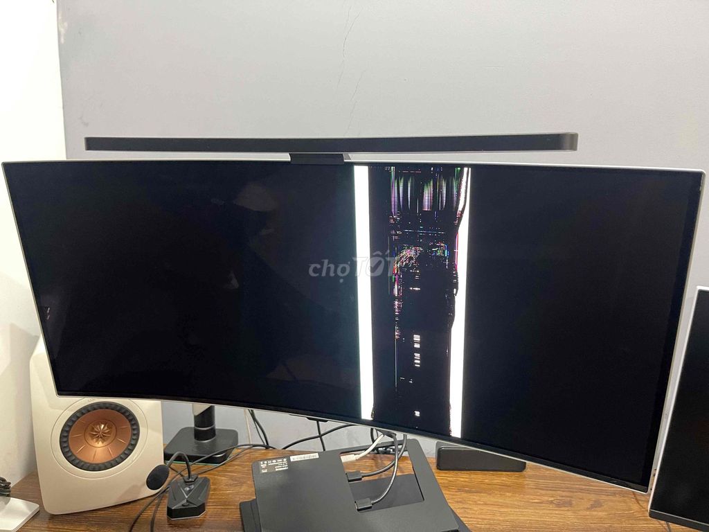 Xác màn hình Samsung Oled 34” G85SB hỏng Panel. Mua bán Phụ kiện (Màn hình, Chuột...) tại Quận Ngũ Hành Sơn Đà Nẵng được đăng bởi Giang Long hình 1