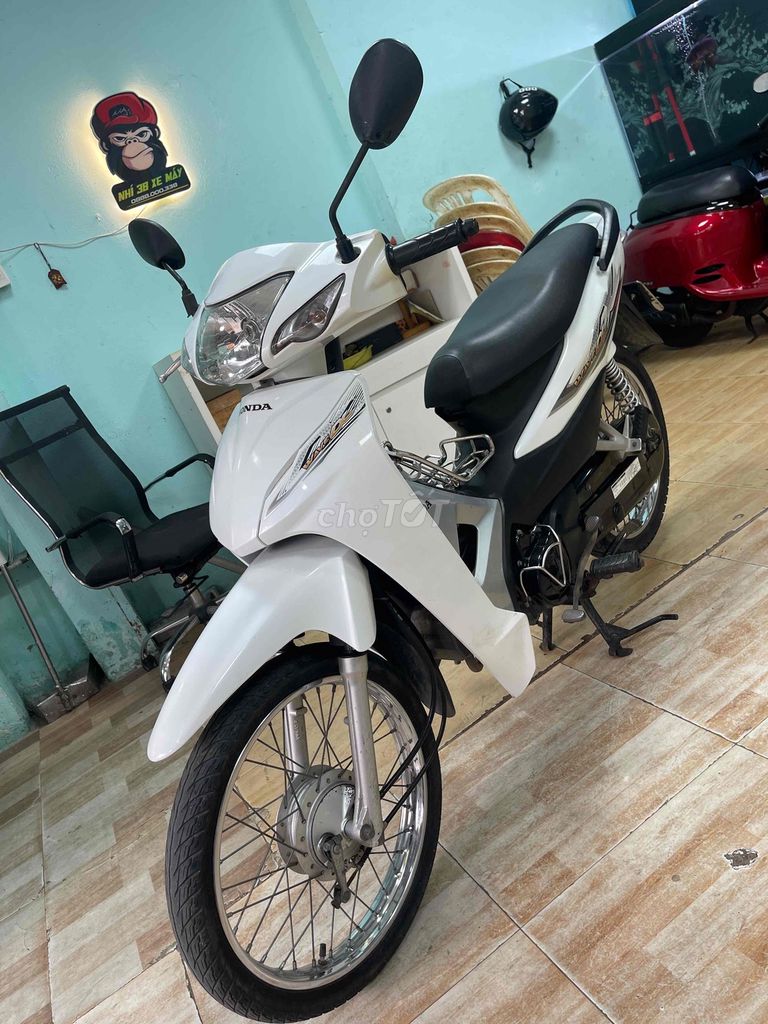 Honda Wave A 2017 Trắng 25429 km. Mua bán Xe máy tại Quận 12 Tp Hồ Chí Minh được đăng bởi Bui Van Trung hình 3