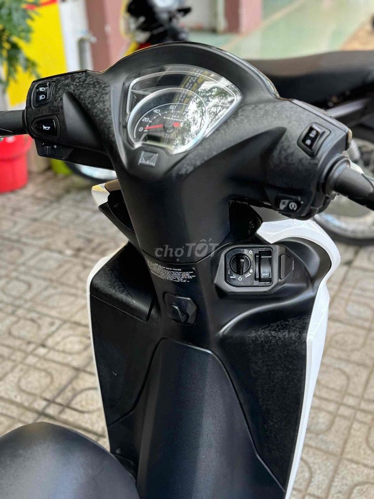 vissoon 2024 bs xinh. Mua bán Xe máy tại Thành phố Buôn Ma Thuột Đắk Lắk được đăng bởi Ngô quốc Việt  hình 5