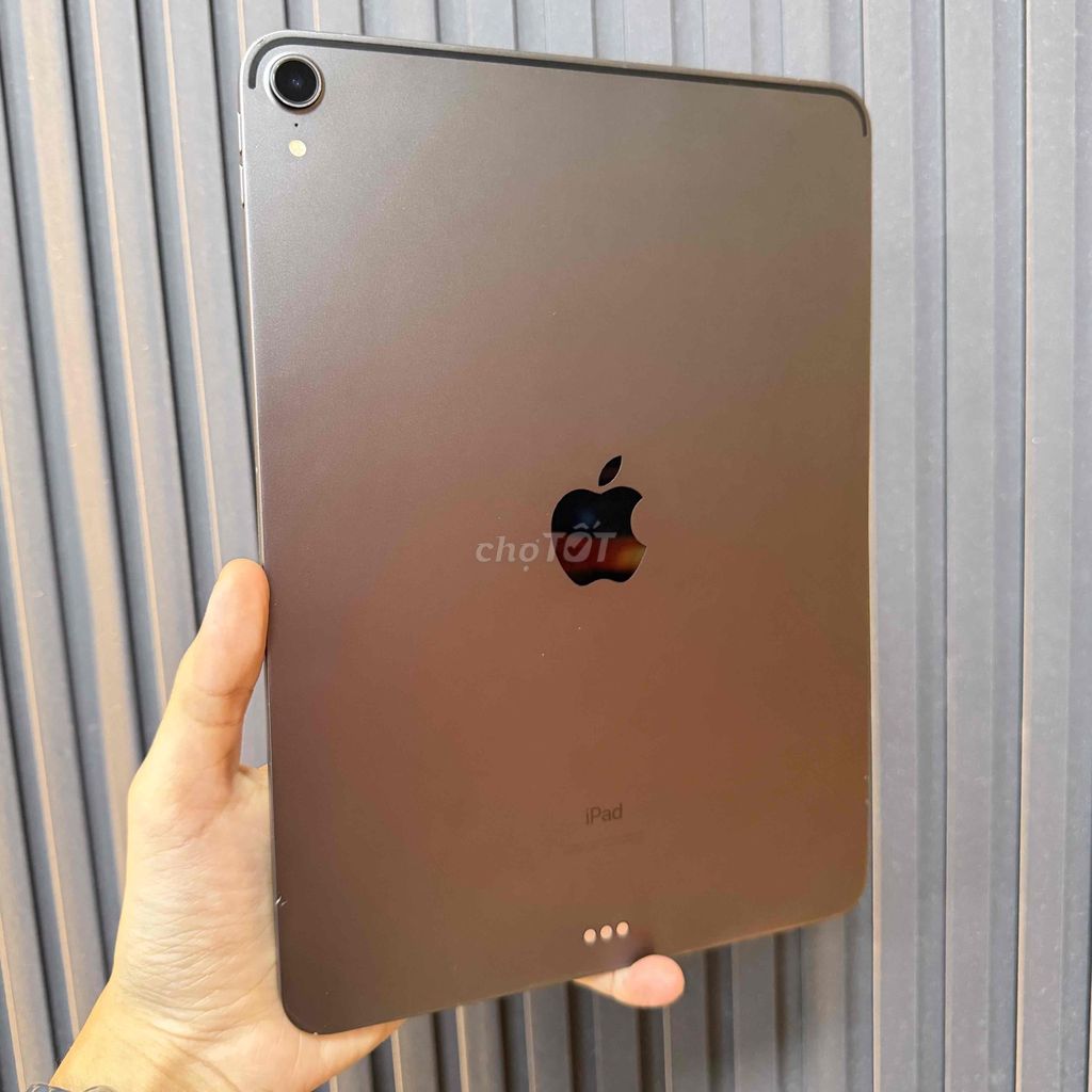 Apple iPad Pro 2018 256GB Xám Wifi. Mua bán Máy tính bảng tại Quận 1 Tp Hồ Chí Minh được đăng bởi Jassson Nam hình 1