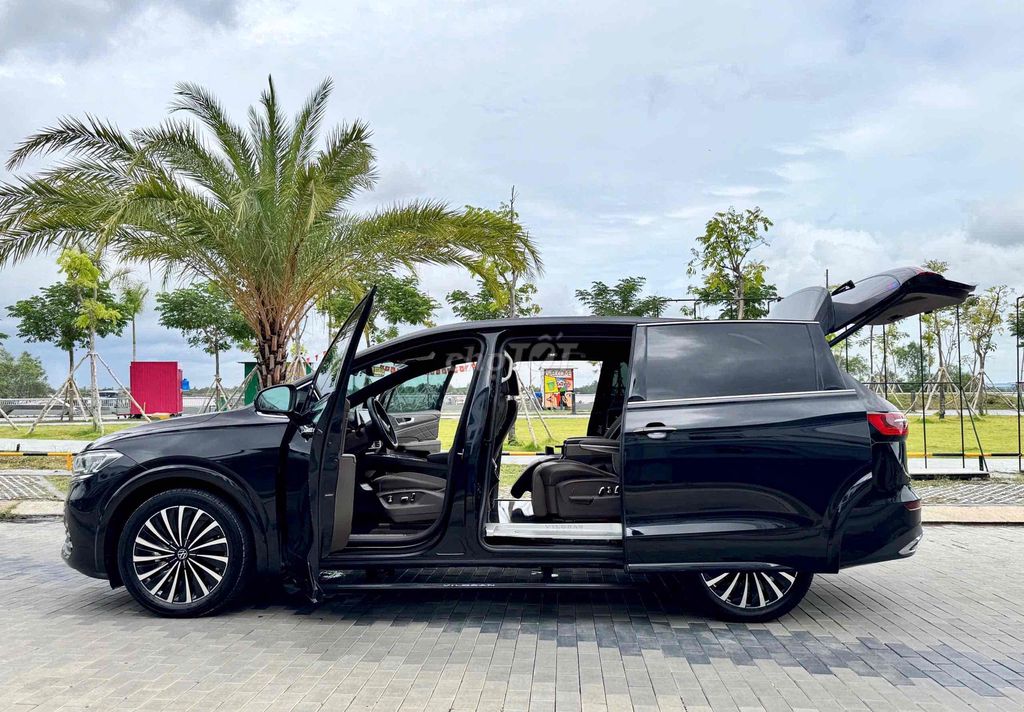 Volkswagen Veloran Luxury 2025 Đen 24.000 km. Mua bán Ô tô tại Quận 1 Tp Hồ Chí Minh được đăng bởi PKD AUTO hình 8