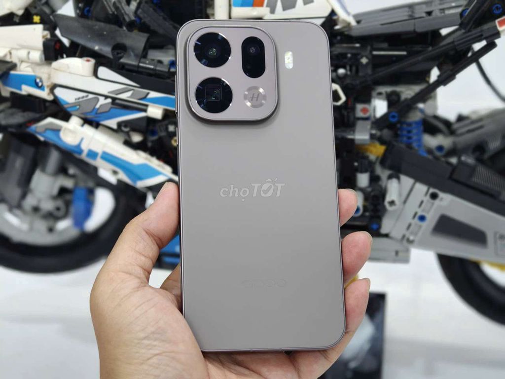 OPPO Find X9 Pro 256GB Xám. Mua bán Điện thoại tại Quận Ninh Kiều Cần Thơ được đăng bởi Lê Khang hình 1