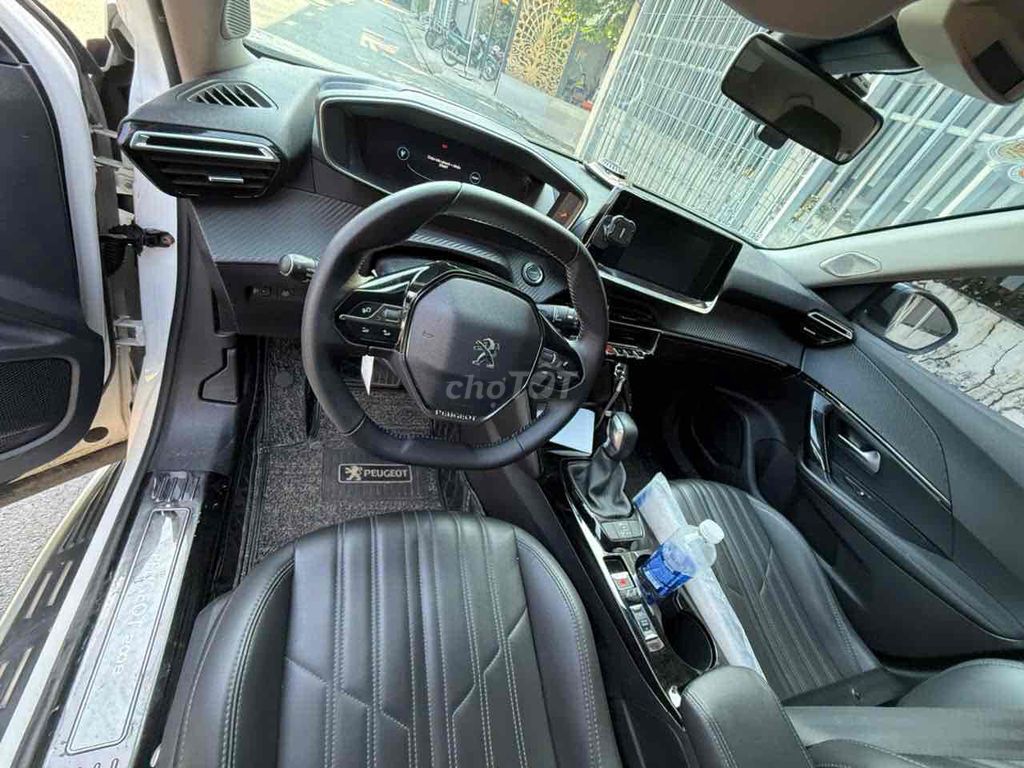 Peugeot 2008 2022 GT Line 1.2 AT - 60 km. Mua bán Ô tô tại Huyện Hóc Môn Tp Hồ Chí Minh được đăng bởi Nguyên hình 9