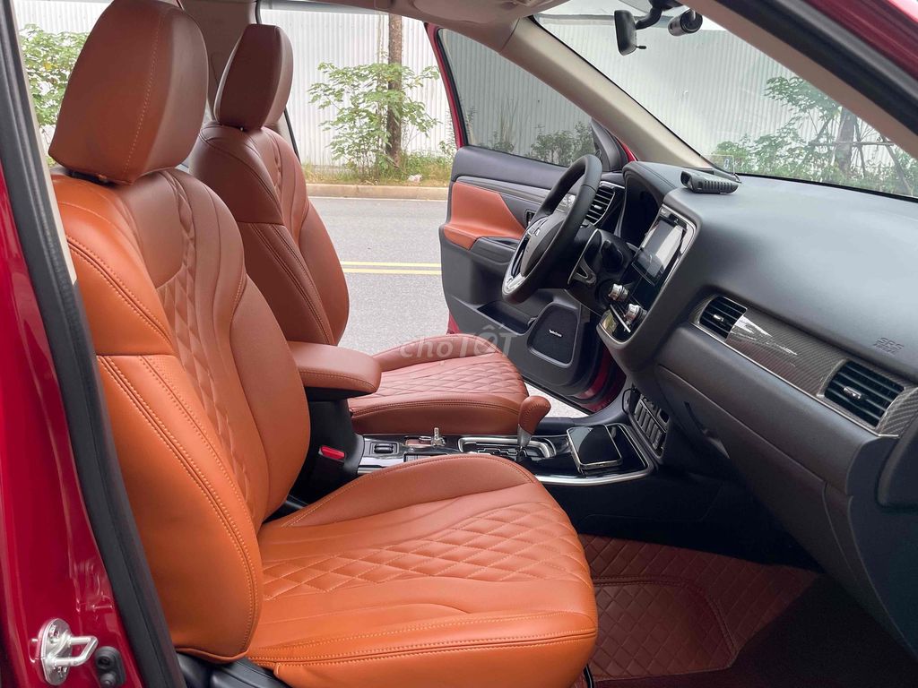 Mitsubishi Outlander 2020 bản Pre Special Edition. Mua bán Ô tô tại Quận Cầu Giấy Hà Nội được đăng bởi Mr Hiếu  hình 15