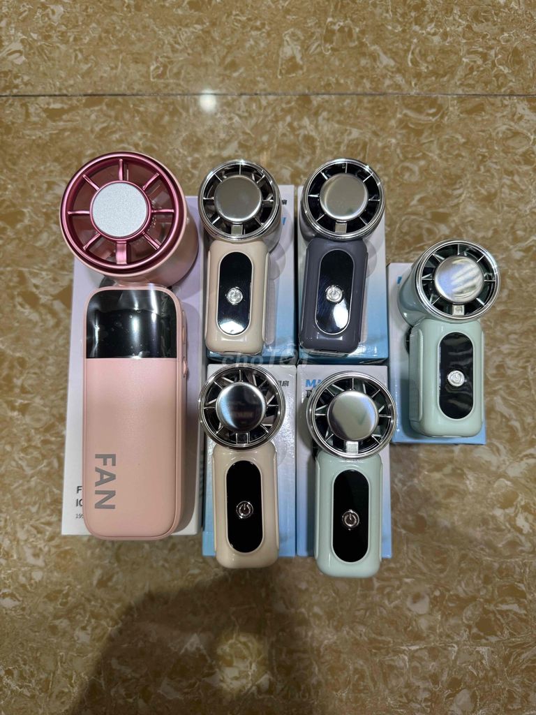 Quạt cầm tay Sạc lại Hồng, kem, xám, xanh. Mua bán Quạt tại Quận 5 Tp Hồ Chí Minh được đăng bởi Quang Tran hình 1
