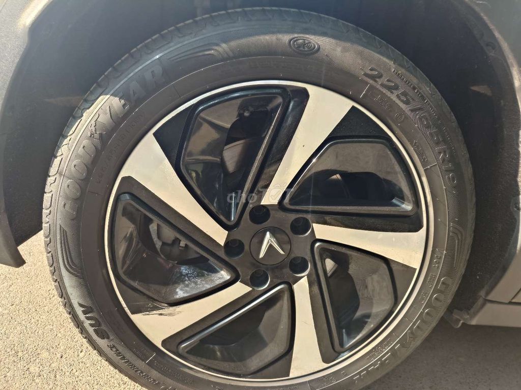 VinFast VF 8 2024 Trắng. Mua bán Ô tô tại Quận Hà Đông Hà Nội được đăng bởi Mr Cường hình 9